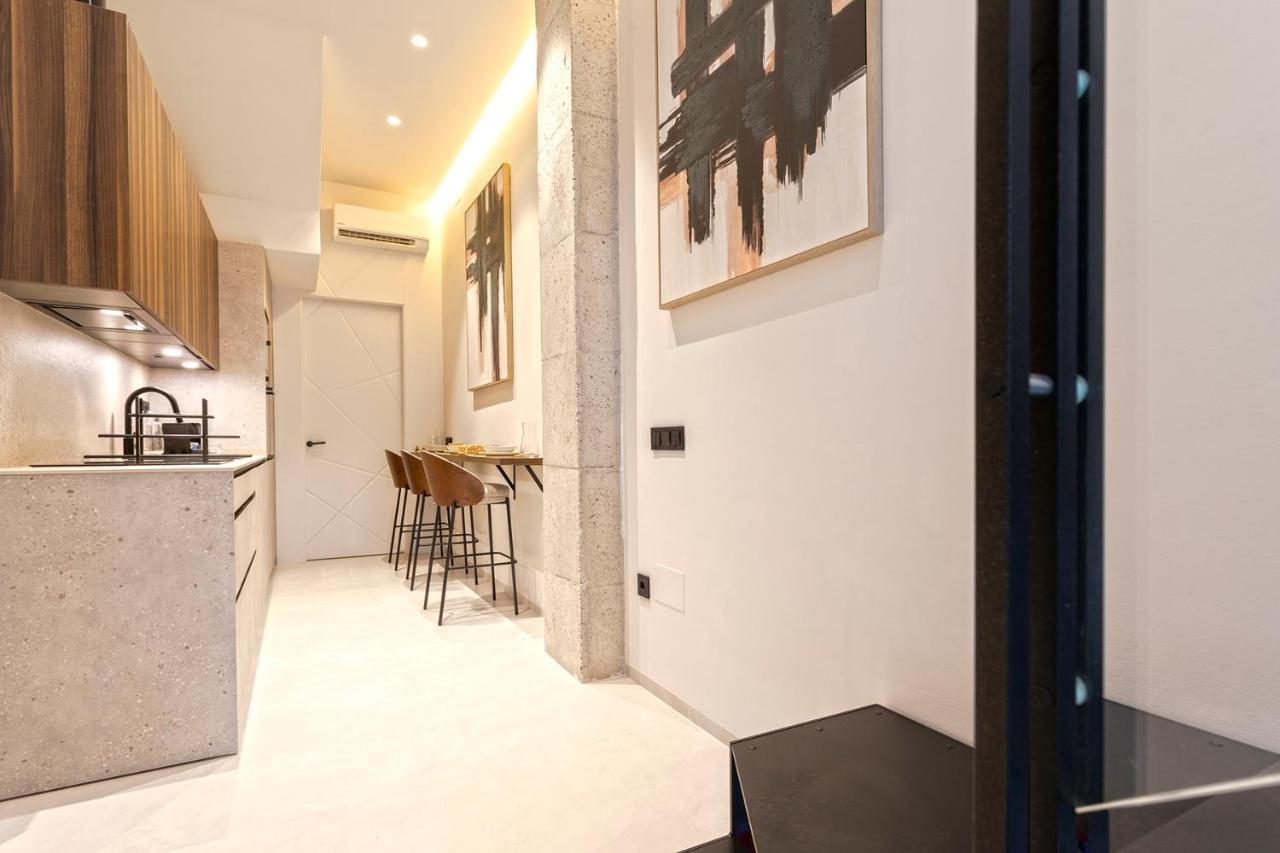 Magnificent Renovated 2Bd 2Bth Duplex With Backyard - City Centre Málaga Kültér fotó