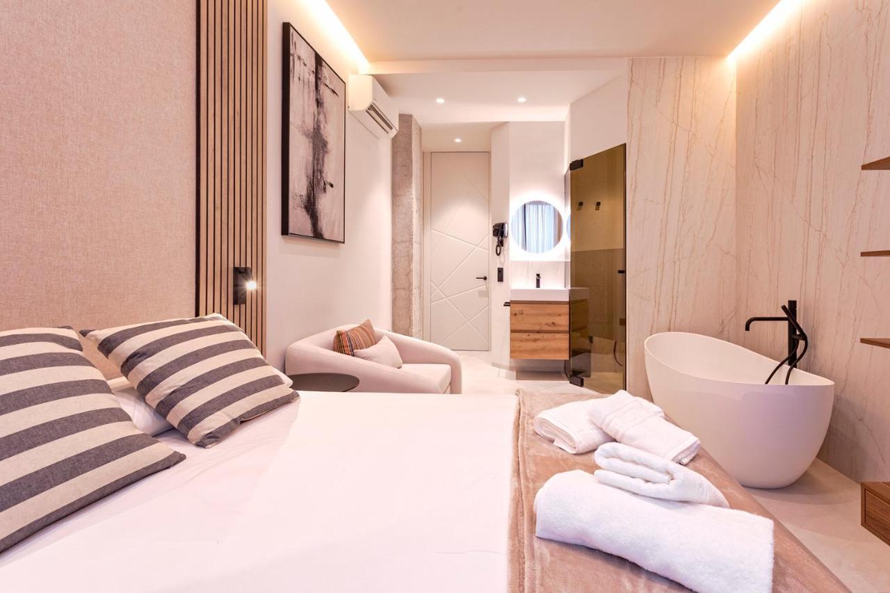 Magnificent Renovated 2Bd 2Bth Duplex With Backyard - City Centre Málaga Kültér fotó