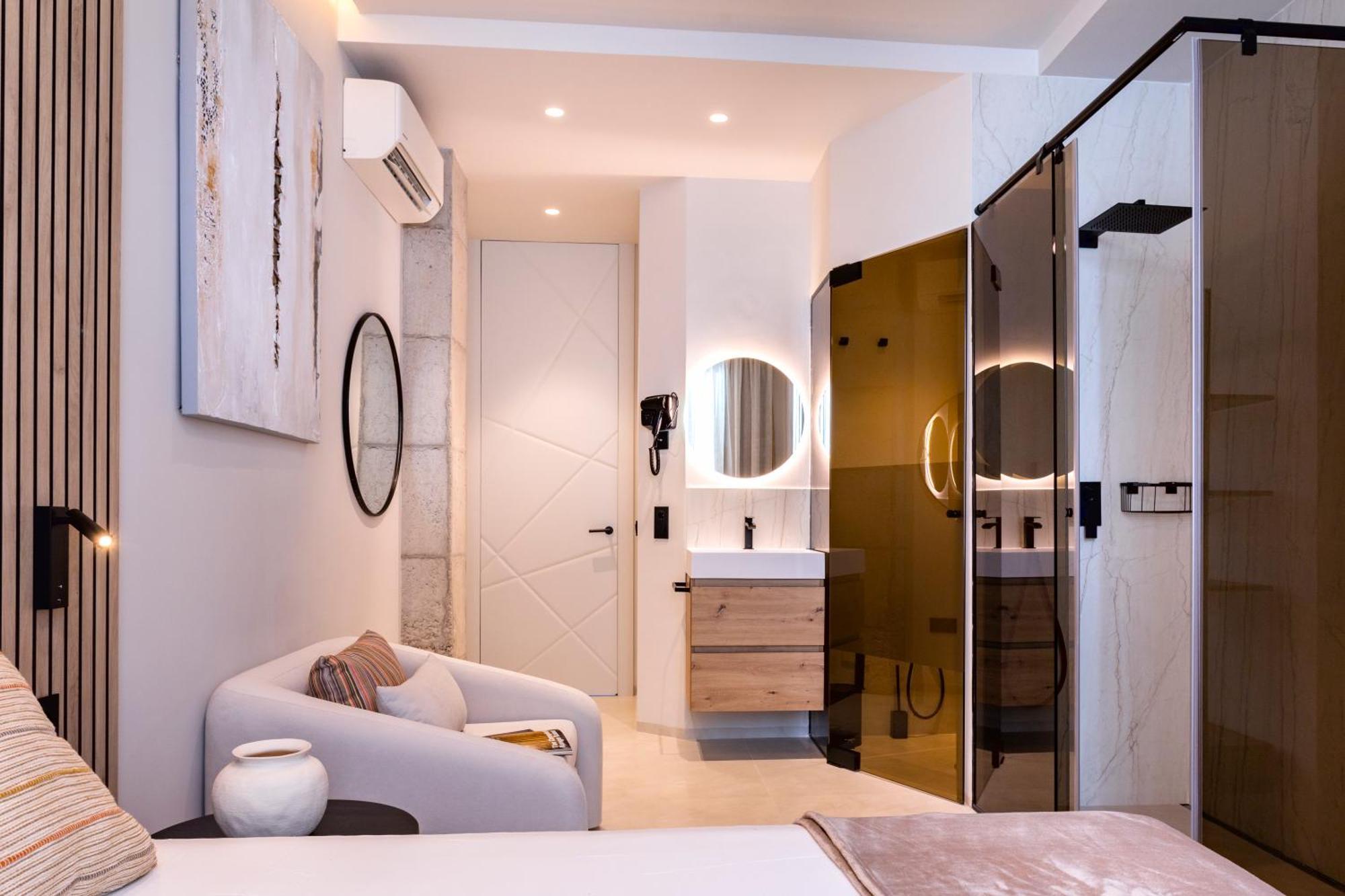 Magnificent Renovated 2Bd 2Bth Duplex With Backyard - City Centre Málaga Kültér fotó
